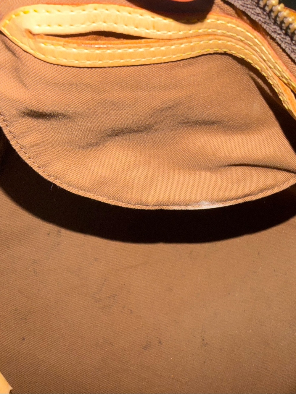Authentic speedy 35 Louis Vuitton bag. - Picture 7 of 8
